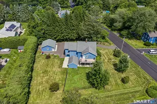 34 Lake Ave, Trumbull, CT 06611 - Photo 6