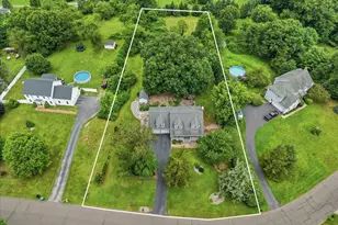 23 Pepperbush Dr, Hebron, CT 06231 - Photo 2