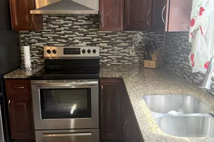 27 Columbus St, East Hartford, CT 06108 - Photo 2
