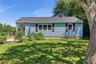 133 Bloomingdale Rd, Waterford, CT 06375 - Photo 2