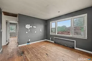30 Charles St, Stamford, CT 06902 - Photo 16