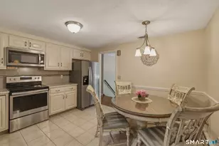 145 Peddlers Rd, Guilford, CT 06437 - Photo 10