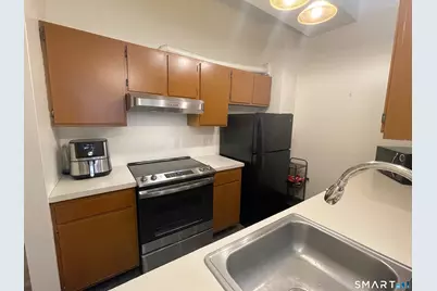 196 Crown Street #309, New Haven, CT 06510 - Photo 6