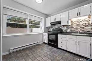 201 College St, Middletown, CT 06457 - Photo 4