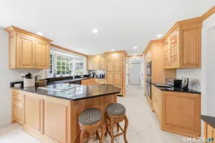 50 Brookbend Rd, Fairfield, CT 06824 - Photo 10