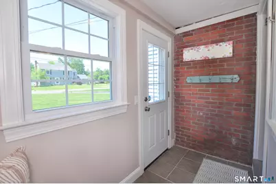 26 Village Road, Simsbury, CT 06070 - Photo 28