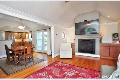 26 Village Road, Simsbury, CT 06070 - Photo 8