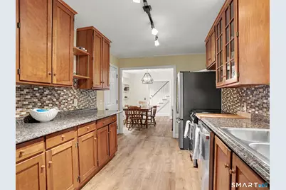 10 Crest Road, Danbury, CT 06811 - Photo 12