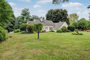 10 Crest Rd, Danbury, CT 06811 - Photo 36