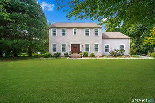 17 Fairlawn Dr, Wallingford, CT 06492 - Photo 2