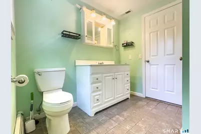 82 Sande Avenue, Waterbury, CT 06706 - Photo 10