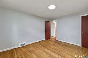 98 Mountain St, Hartford, CT 06106 - Photo 24