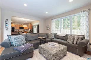 8 Minuteman Cir, Southbury, CT 06488 - Photo 6