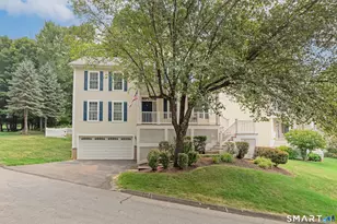 8 Minuteman Cir, Southbury, CT 06488 - Photo 2