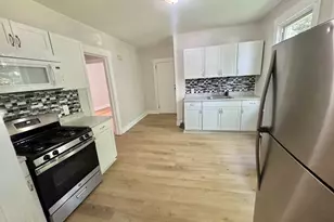 65 Lilac St, New Haven, CT 06511 - Photo 2