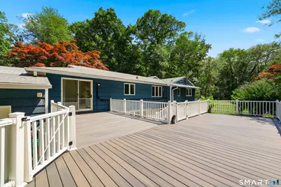 207 Barncroft Road, Stamford, CT 06902 - Photo 28