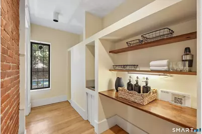 621 Chapel Street, New Haven, CT 06511 - Photo 8