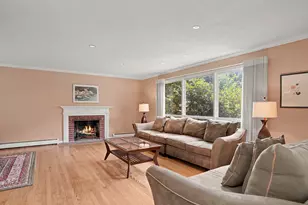 22 Brandywine Rd, Stamford, CT 06905 - Photo 4