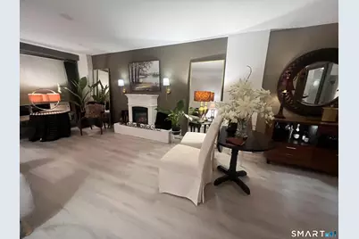 91 Strawberry Hill Avenue #827, Stamford, CT 06902 - Photo 1