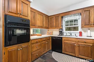 85 Dean Rd, East Lyme, CT 06333 - Photo 12