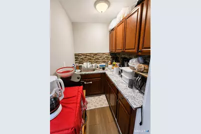 552 Dixwell Avenue, New Haven, CT 06511 - Photo 12
