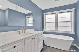 371 Tyler Ave, Groton, CT 06340 - Photo 18