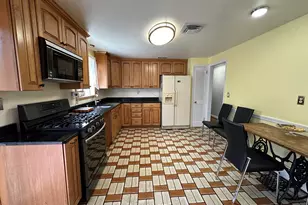 99 Glenwood Dr, Wethersfield, CT 06109 - Photo 4