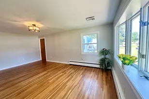 417 Denslow St, Windsor Locks, CT 06096 - Photo 12