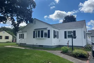 417 Denslow St, Windsor Locks, CT 06096 - Photo 2