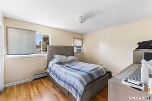 35 Wedgewood Dr, Waterbury, CT 06705 - Photo 10