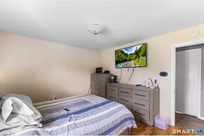 35 Wedgewood Drive, Waterbury, CT 06705 - Photo 12