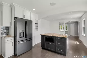 1 Campfield Dr, Fairfield, CT 06825 - Photo 6