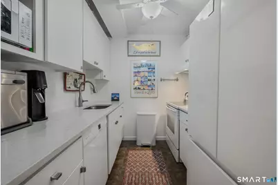 292 Pequot Avenue #B2, New London, CT 06320 - Photo 12