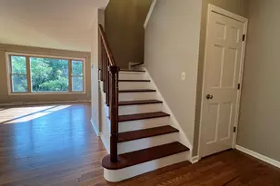 124 Colonial Hill Dr, Wallingford, CT 06492 - Photo 12