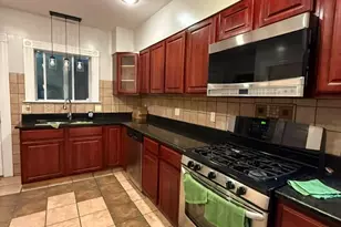 1239 Forest Rd, New Haven, CT 06515 - Photo 4
