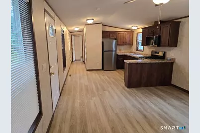 11 R and R Park, Killingly, CT 06241 - Photo 6