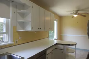 87 Hotchkiss Grove Rd, Branford, CT 06405 - Photo 12
