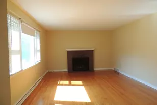 87 Hotchkiss Grove Rd, Branford, CT 06405 - Photo 6