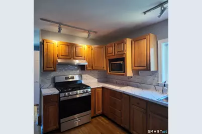 553 Townsend Avenue #3rd Floor, New Haven, CT 06512 - Photo 2