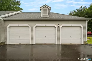 21 S Village Ct, Branford, CT 06405 - Photo 30