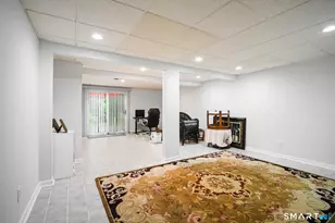 21 S Village Ct, Branford, CT 06405 - Photo 22