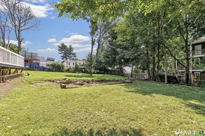 17 Sarsfield Street, Waterbury, CT 06704 - Photo 6