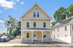 17 Sarsfield St, Waterbury, CT 06704 - Photo 1