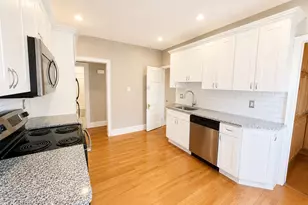 122 Dover Rd, West Hartford, CT 06119 - Photo 2