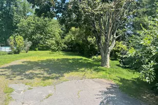 63 Thompson St, Hamden, CT 06518 - Photo 2