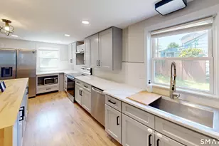 20 Wilson St, Plainville, CT 06062 - Photo 8