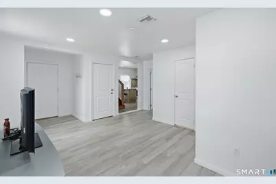 178 New Hanover Avenue, Meriden, CT 06451 - Photo 6