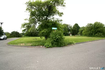 Claudia Lane, Wolcott, CT 06716 - Photo 6