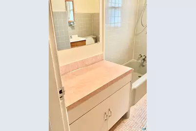 697 Washington Avenue, West Haven, CT 06516 - Photo 26