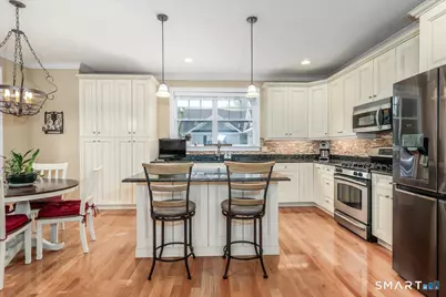 16 Franklin Court #16, Newtown, CT 06470 - Photo 12